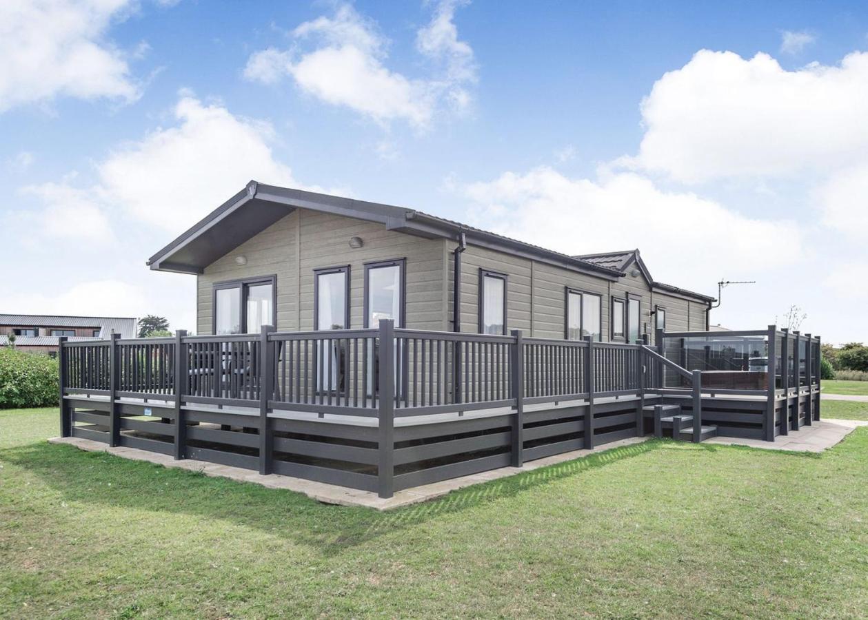 Burgh le Marsh Home Farm Park Lakeside Retreat الغرفة الصورة